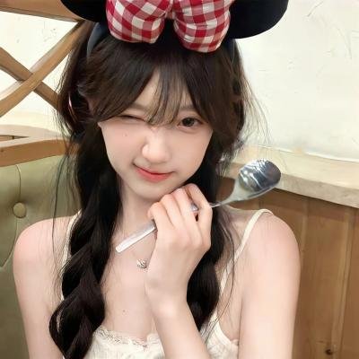 给我亲一下能咋滴